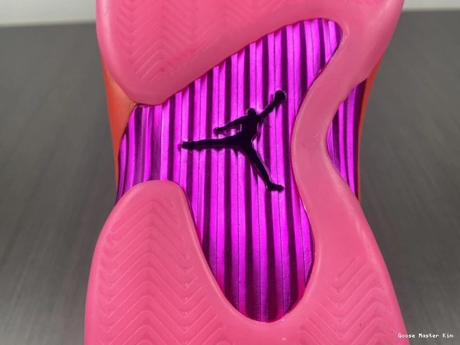 DH4121-600 14 Jordan Pink (W) Retro Shocking Low 0531
